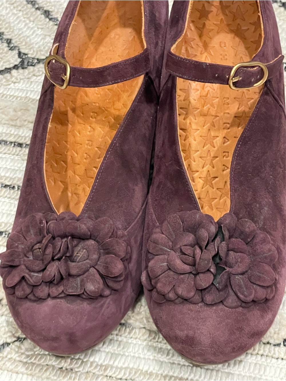 Chie Mihara Plum Suede Mary Jane Platform Shoes with Floral Applique - Picture 2 of 9